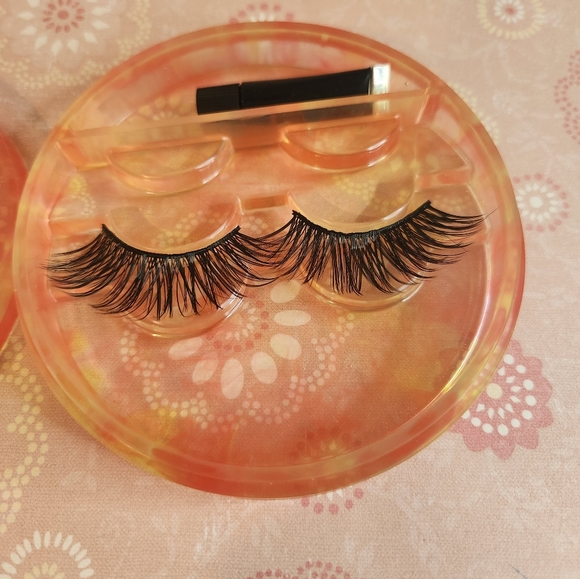 Resin eyelash holder jt6 - Picture 2 of 6